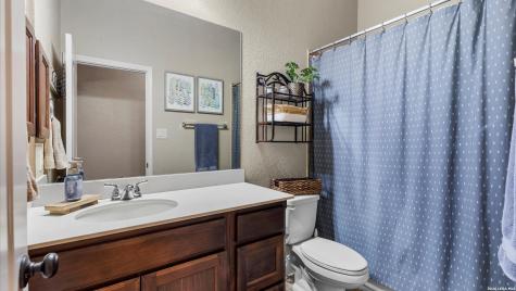 2137 Pioneer Pass Seguin TX 78155
