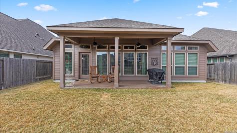 2137 Pioneer Pass Seguin TX 78155