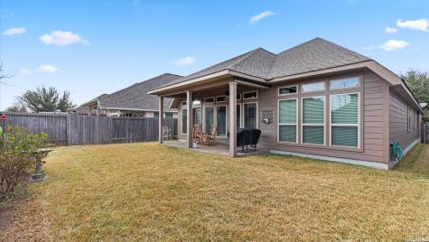 2137 Pioneer Pass Seguin TX 78155