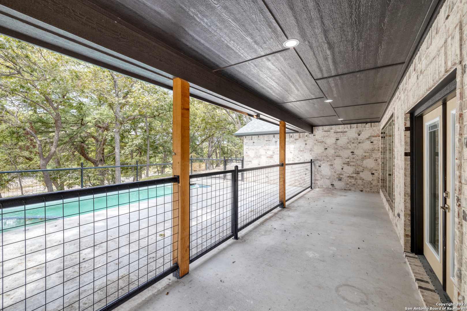 422 Red Wright Road Leakey TX 78873