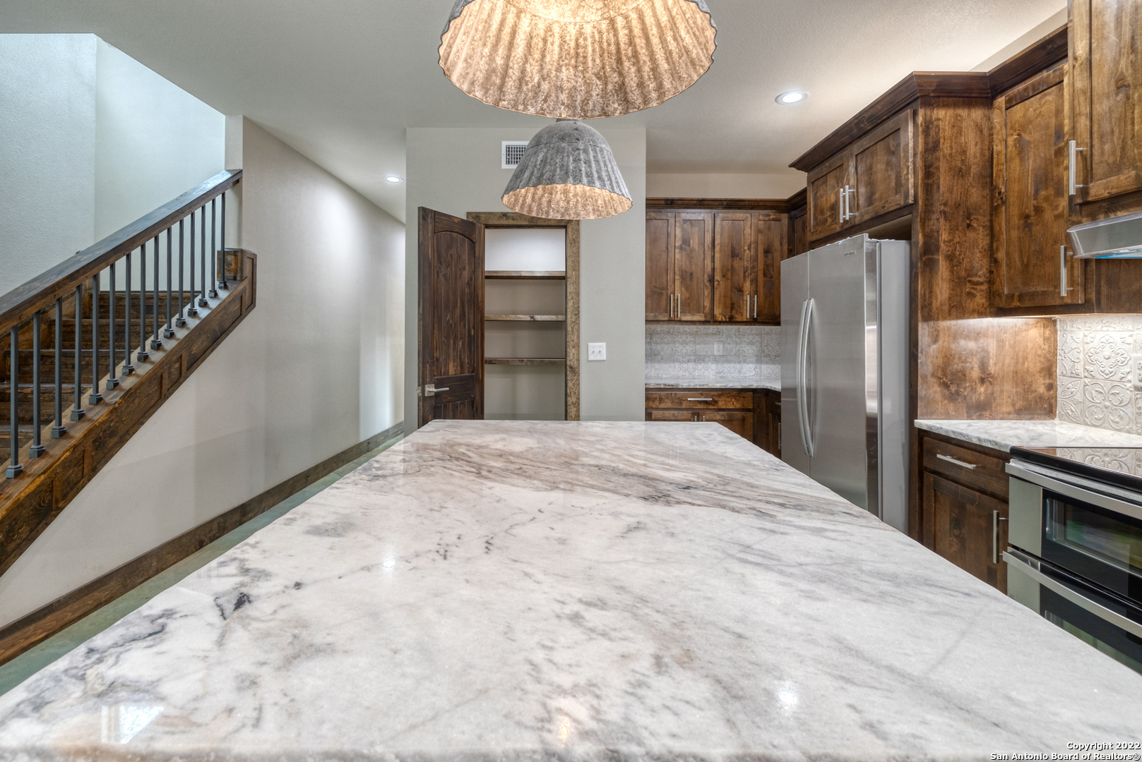 422 Red Wright Road Leakey TX 78873