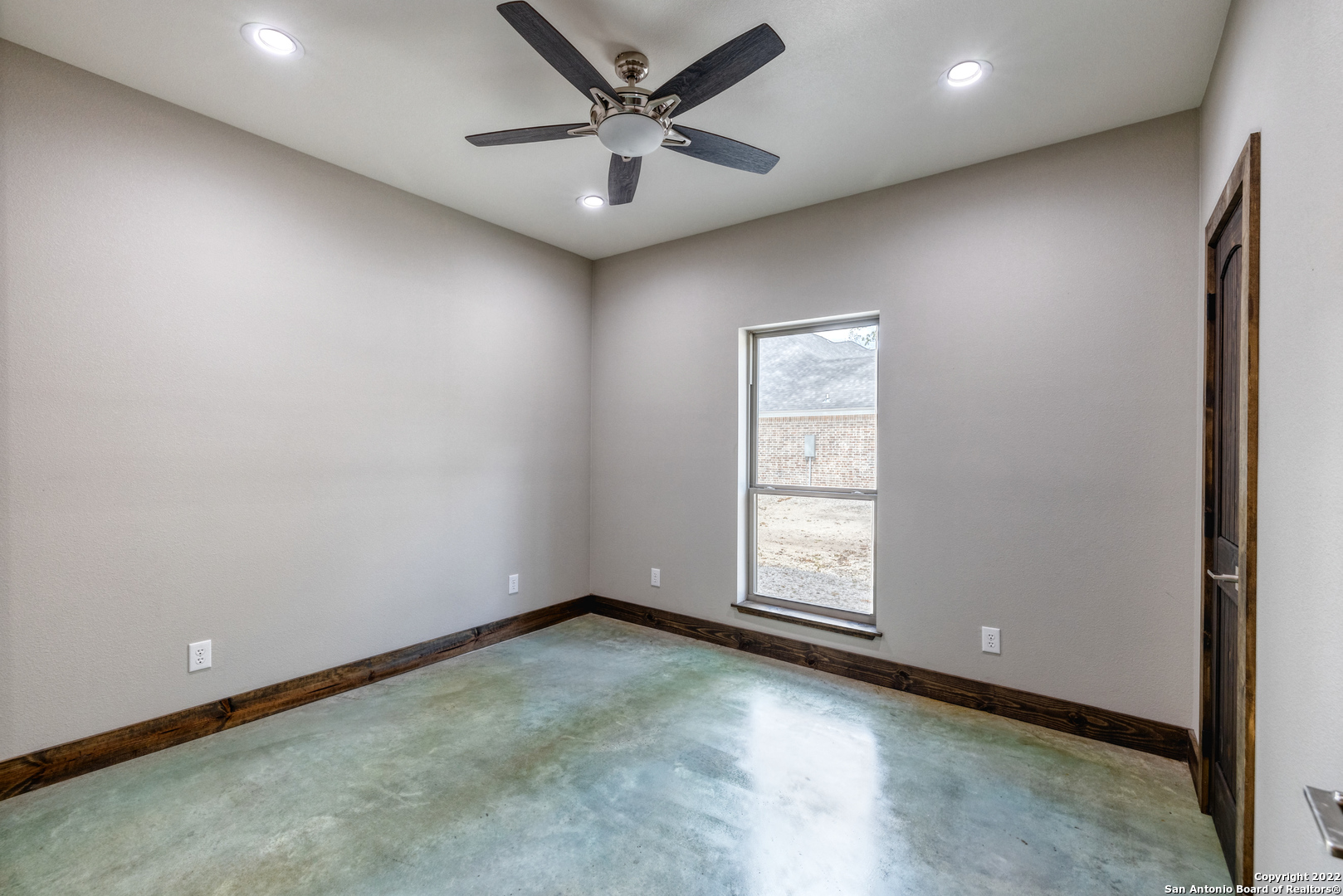 422 Red Wright Road Leakey TX 78873