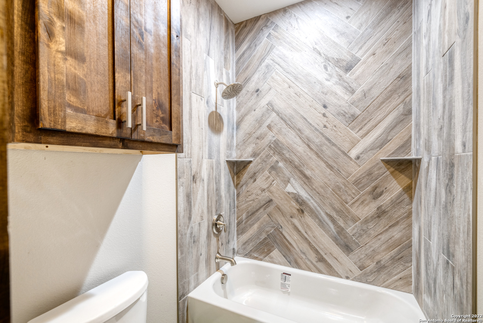 422 Red Wright Road Leakey TX 78873