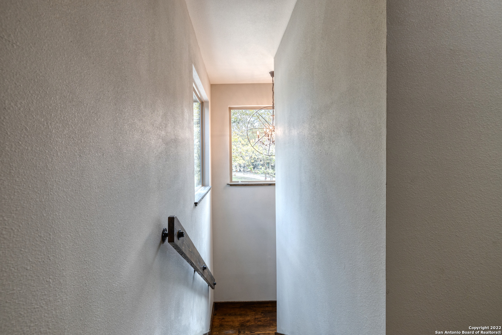 422 Red Wright Road Leakey TX 78873