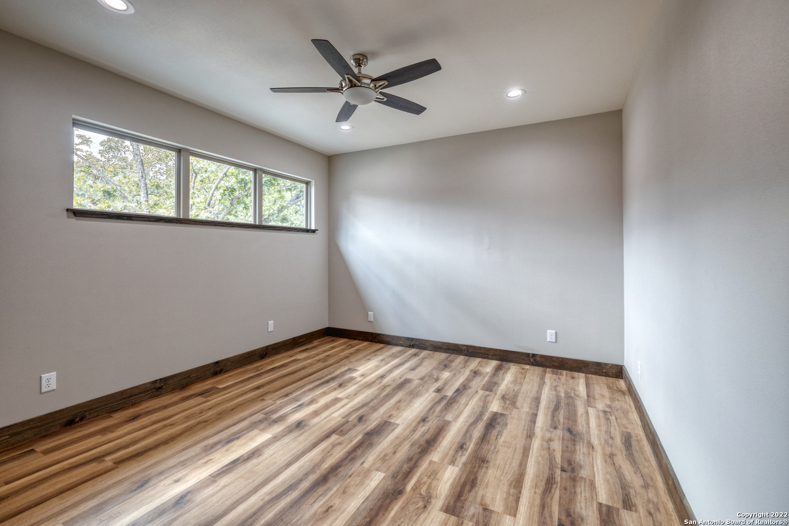 422 Red Wright Road Leakey TX 78873