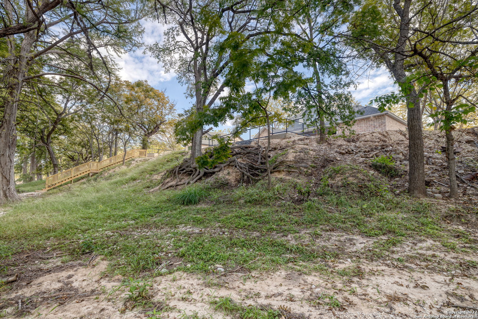 422 Red Wright Road Leakey TX 78873