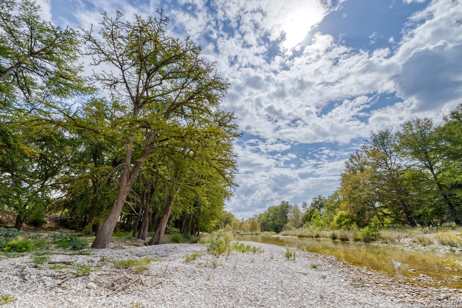 422 Red Wright Road Leakey TX 78873