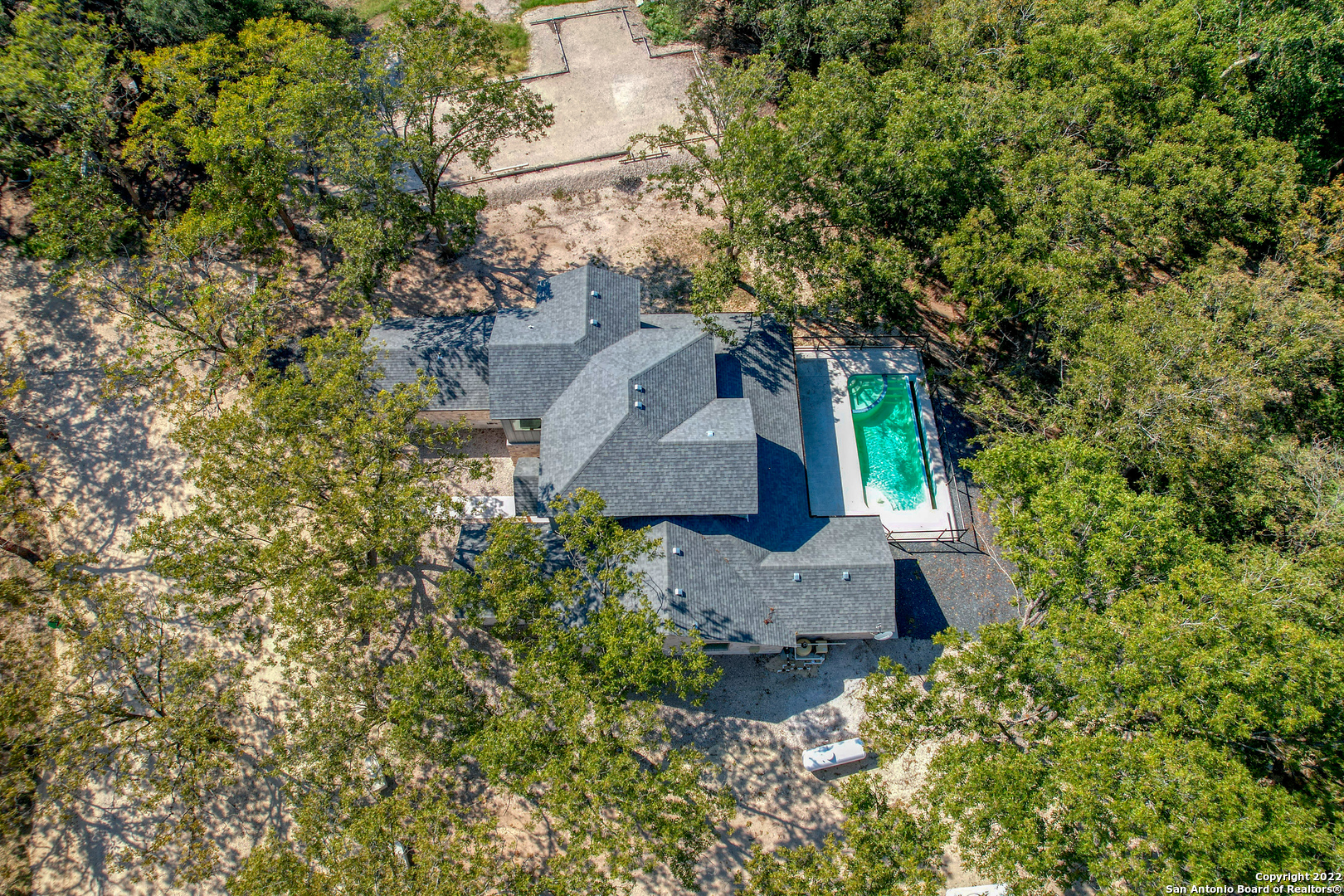 422 Red Wright Road Leakey TX 78873