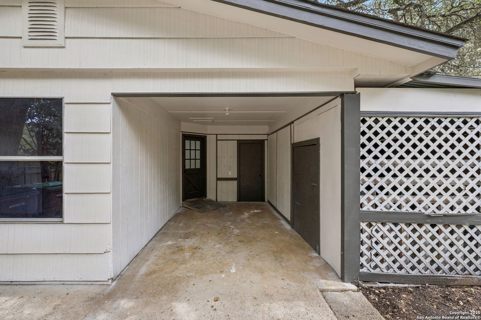 320 El Portal Hollywood Park TX 78232