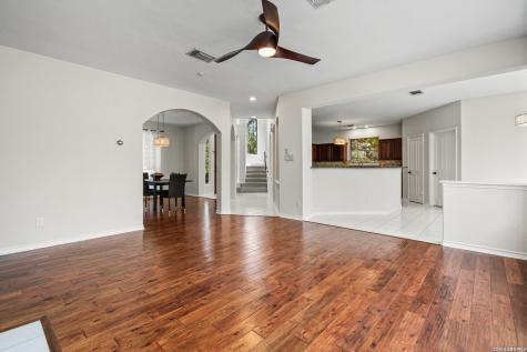 2523 Hollow Village San Antonio TX 78231