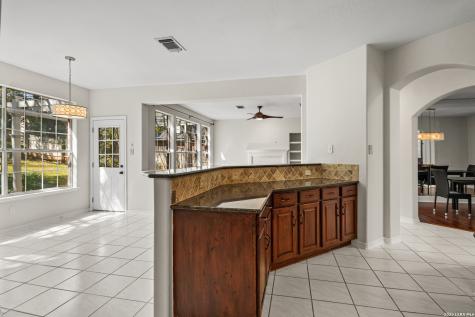 2523 Hollow Village San Antonio TX 78231