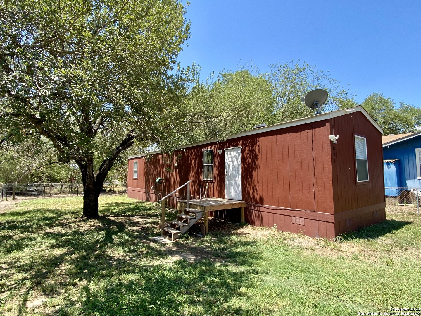837 Avenue F Poteet TX 78065