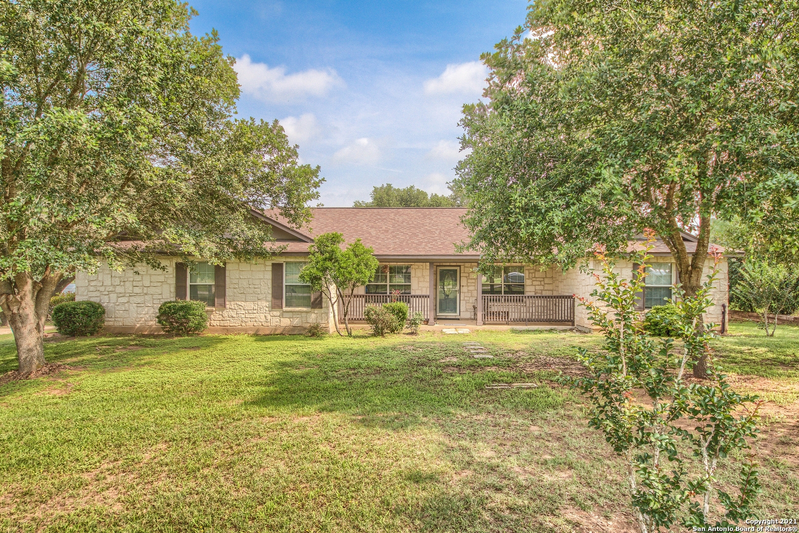 155 Country Gardens La Vernia TX 78121