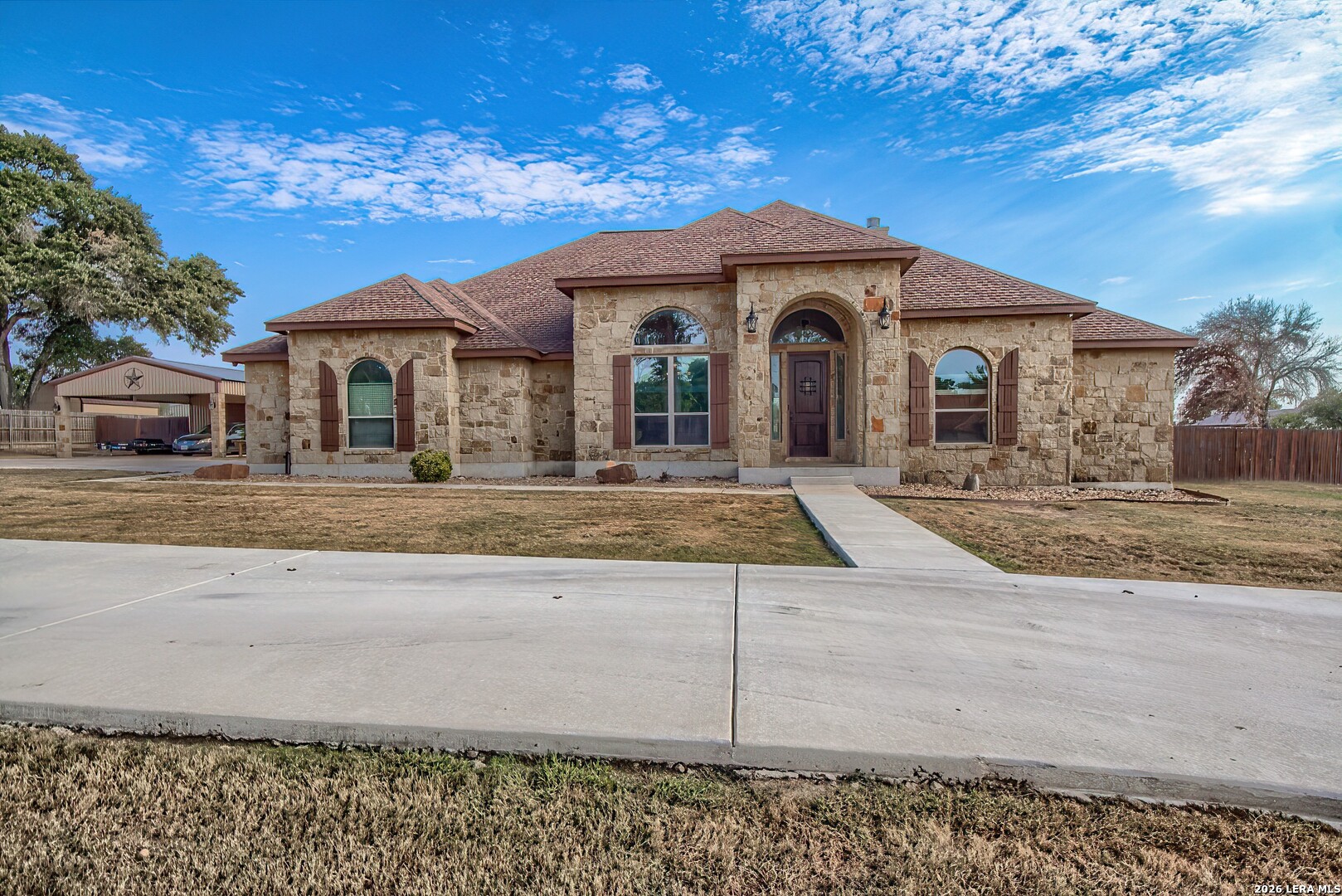 125 Bucks Lane La Vernia TX 78121