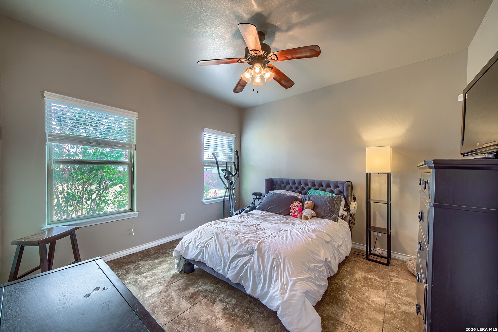 125 Bucks Lane La Vernia TX 78121