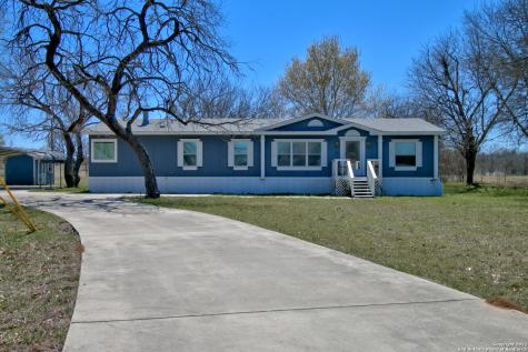 308 Royal Crest Circle Seguin TX 78155