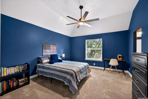 24006 Estrella Noche San Antonio TX 78261
