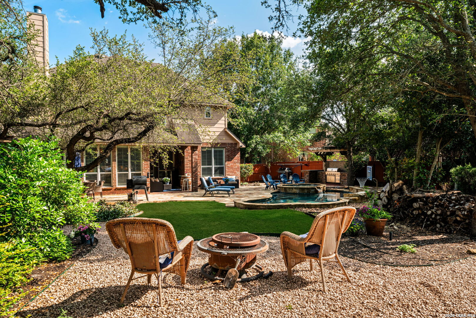 24006 Estrella Noche San Antonio TX 78261