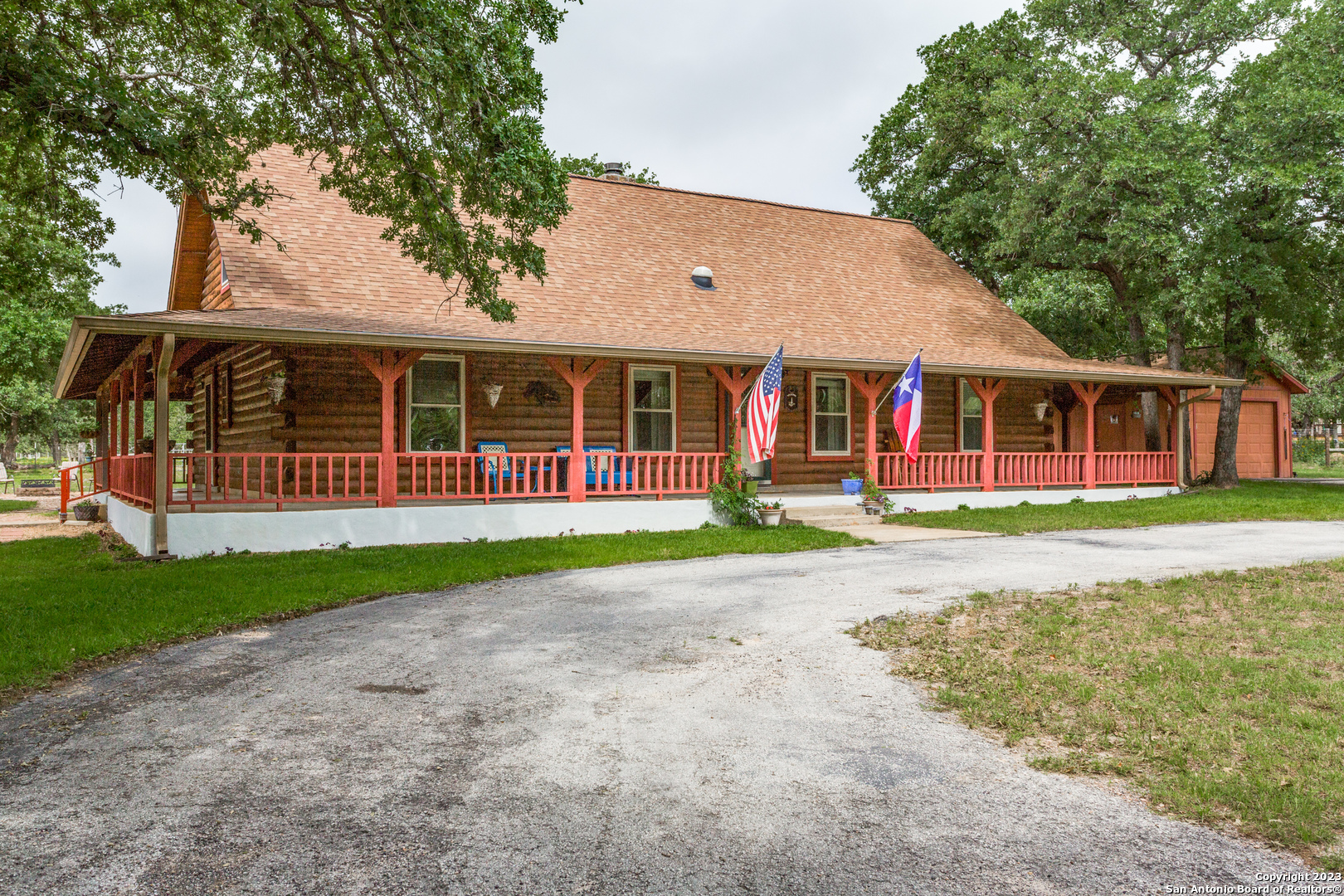 226 S Palo Alto Drive Floresville TX 78114