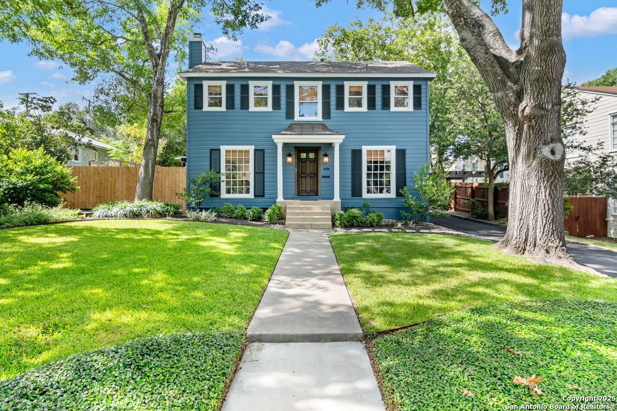 308 W Agarita San Antonio TX 78212