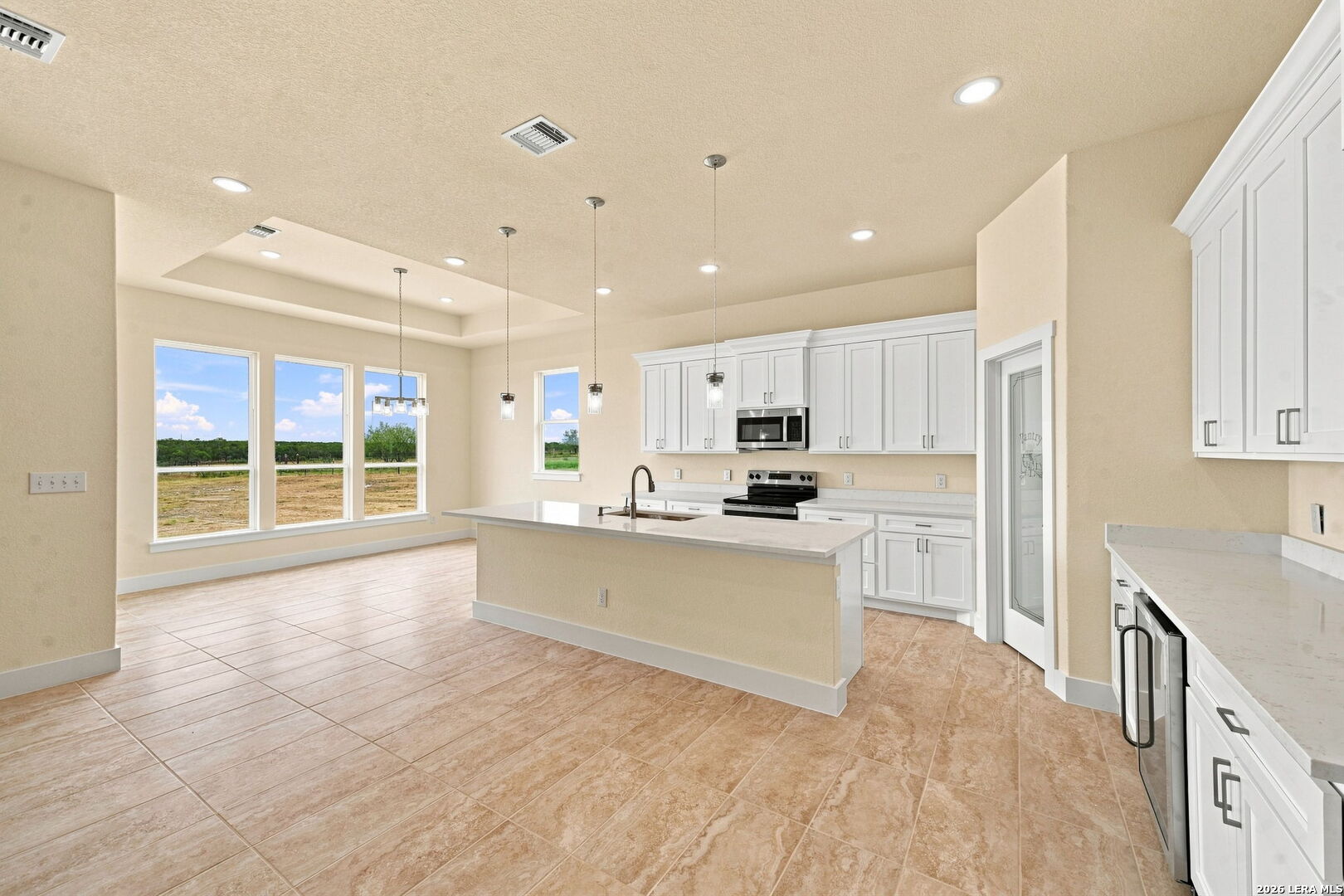 140 Sylashayes Loop Pleasanton TX 78064