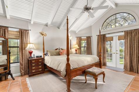 1901 Riada New Braunfels TX 78132