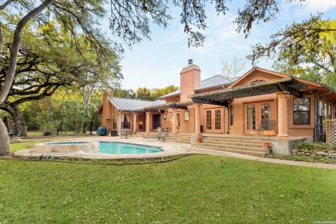 1901 Riada New Braunfels TX 78132