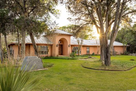 1901 Riada New Braunfels TX 78132