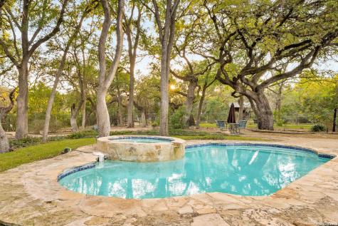 1901 Riada New Braunfels TX 78132