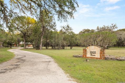 1901 Riada New Braunfels TX 78132