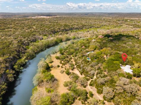 1901 Riada New Braunfels TX 78132