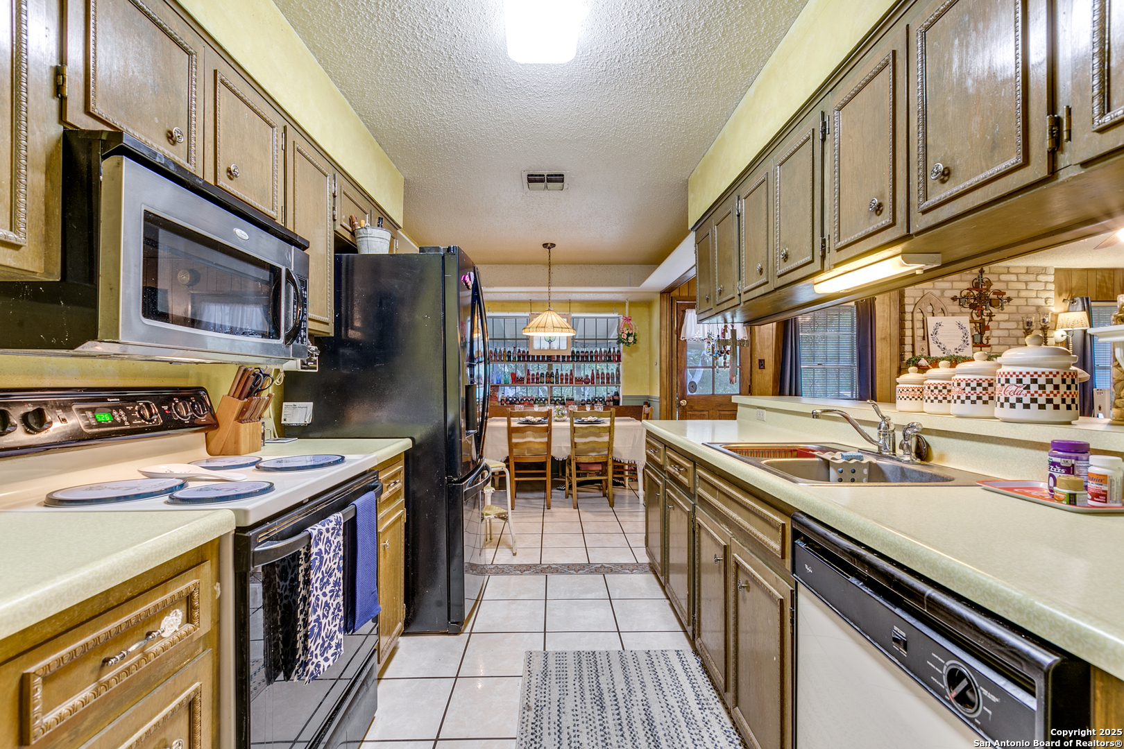 5822 Dan Duryea San Antonio TX 78240