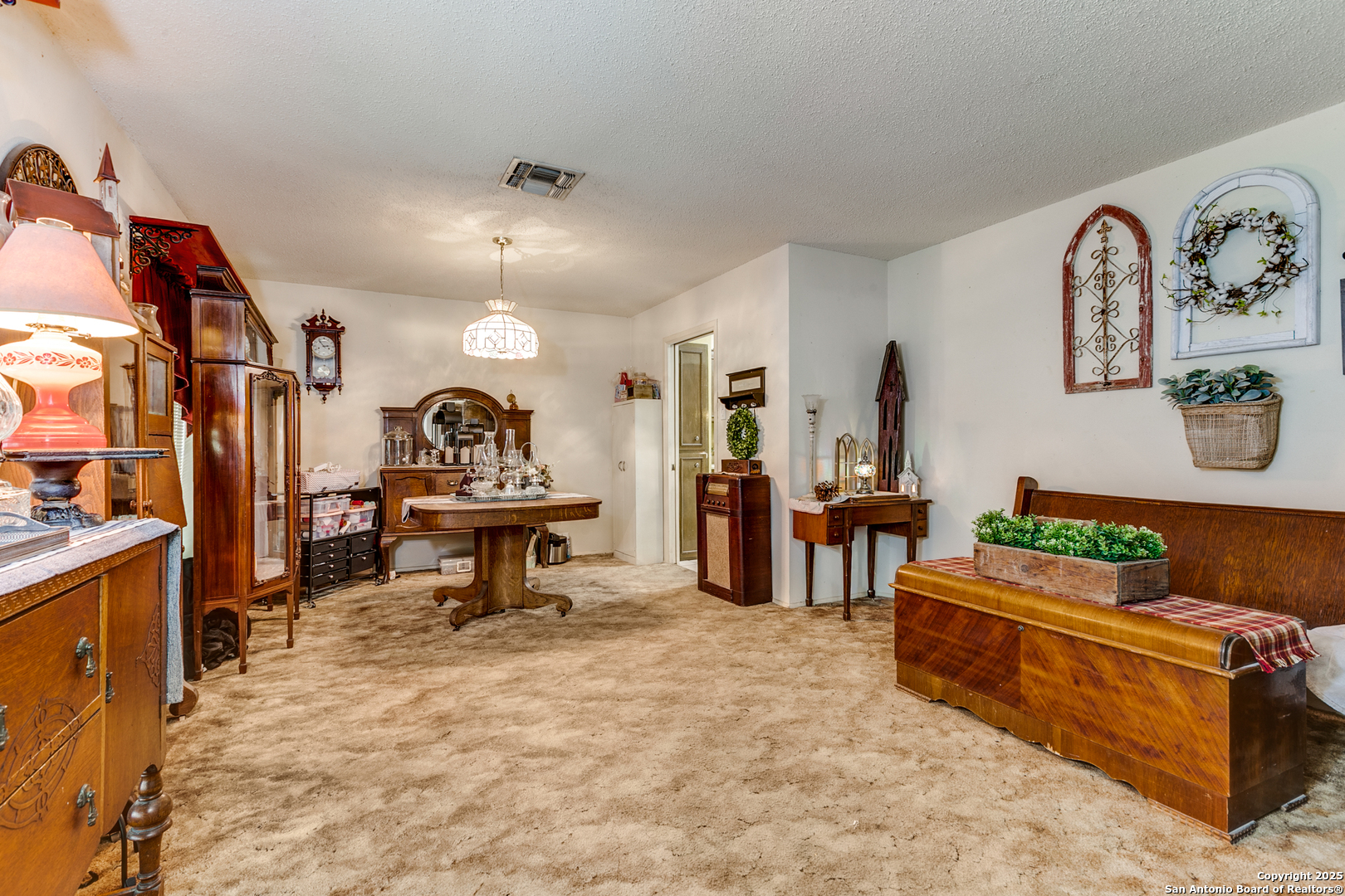 5822 Dan Duryea San Antonio TX 78240