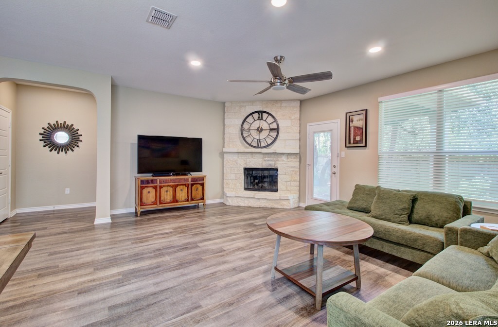 11211 Hill Top Loop Helotes TX 78023