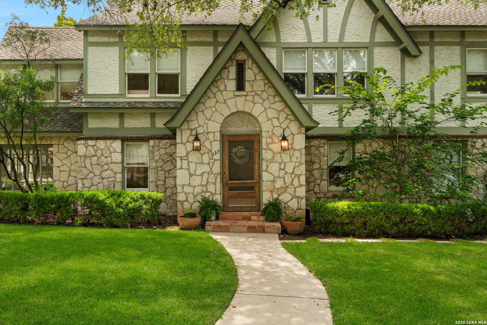 137 Park Drive Olmos Park TX 78212