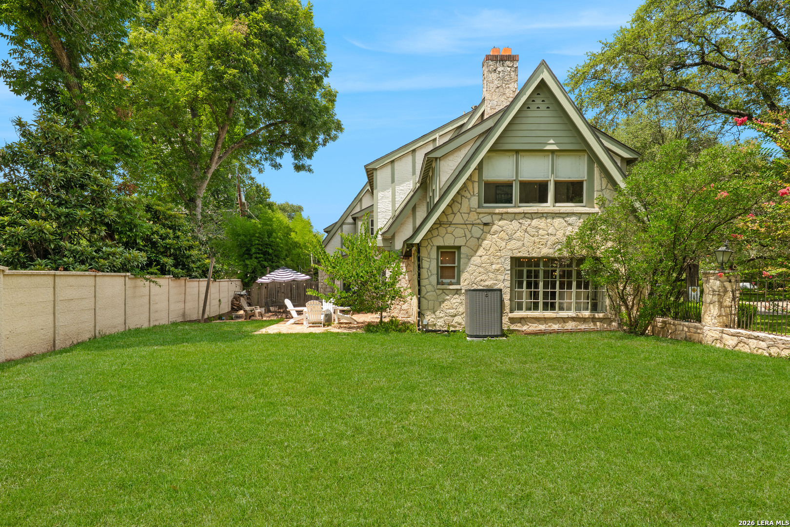137 Park Drive Olmos Park TX 78212