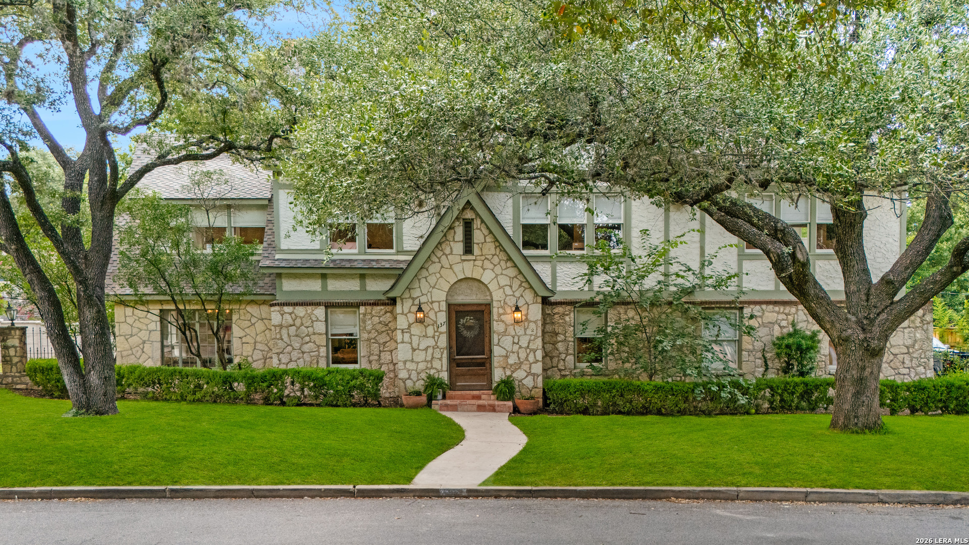137 Park Drive Olmos Park TX 78212