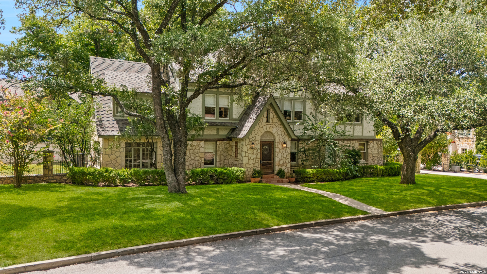 137 Park Drive Olmos Park TX 78212