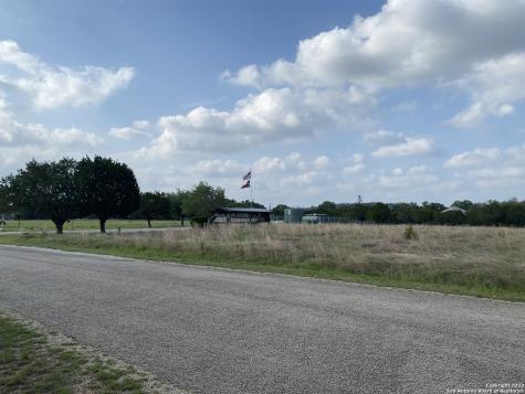 Lot 5 S Settlers Lane Bandera TX 78003