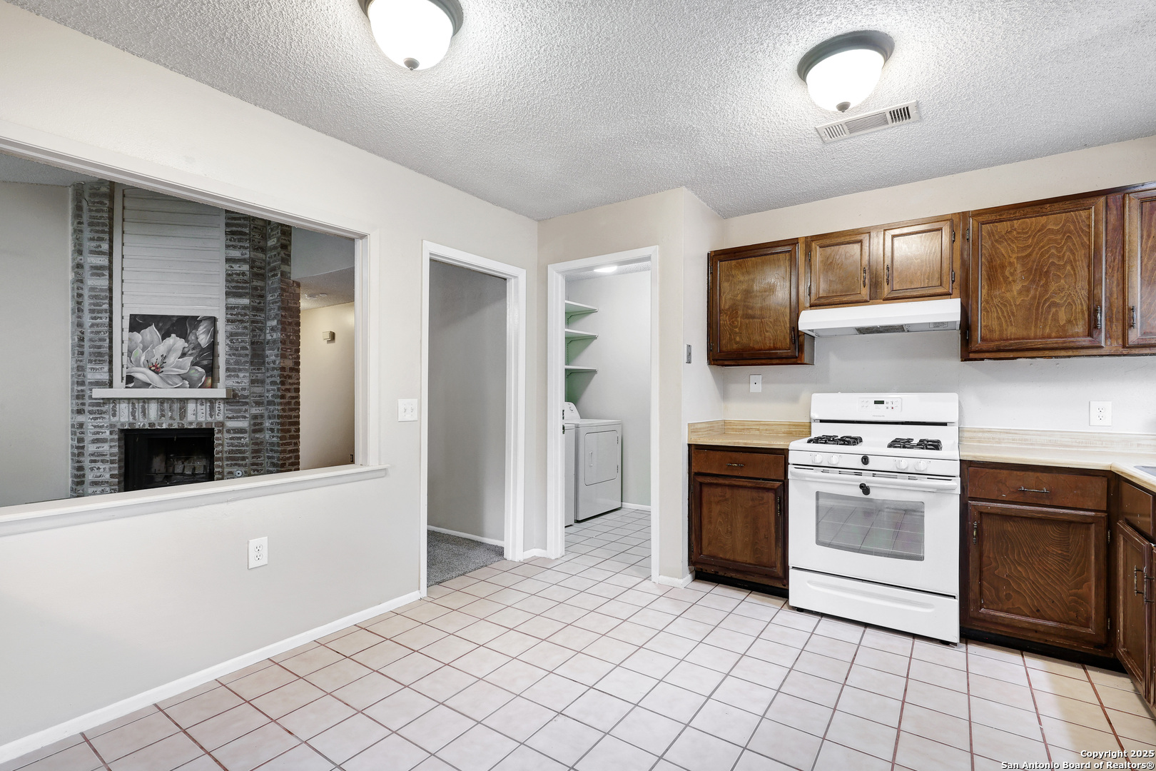 8026 Valley Trail San Antonio TX 78250