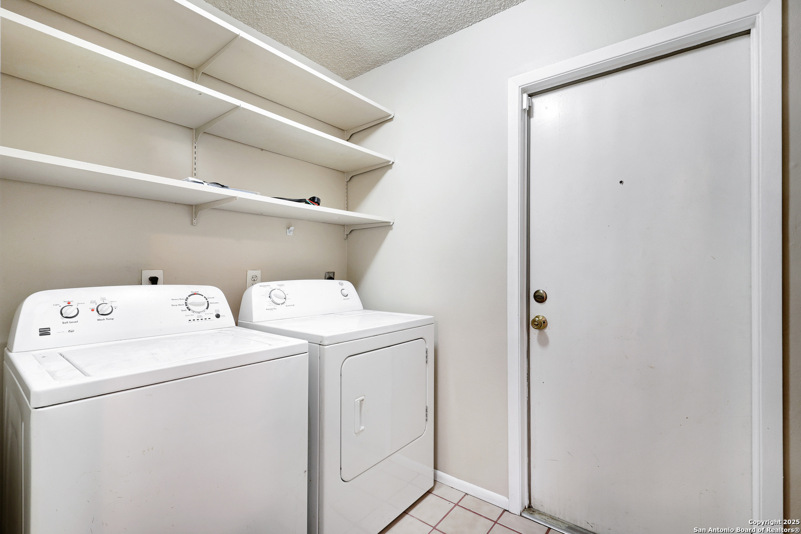 8026 Valley Trail San Antonio TX 78250