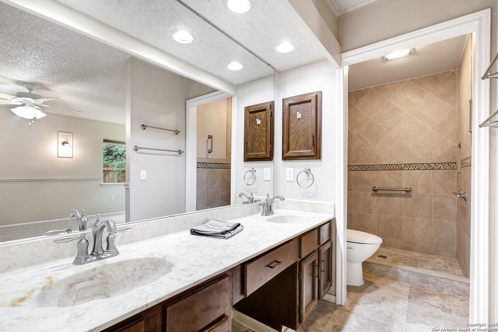 8026 Valley Trail San Antonio TX 78250