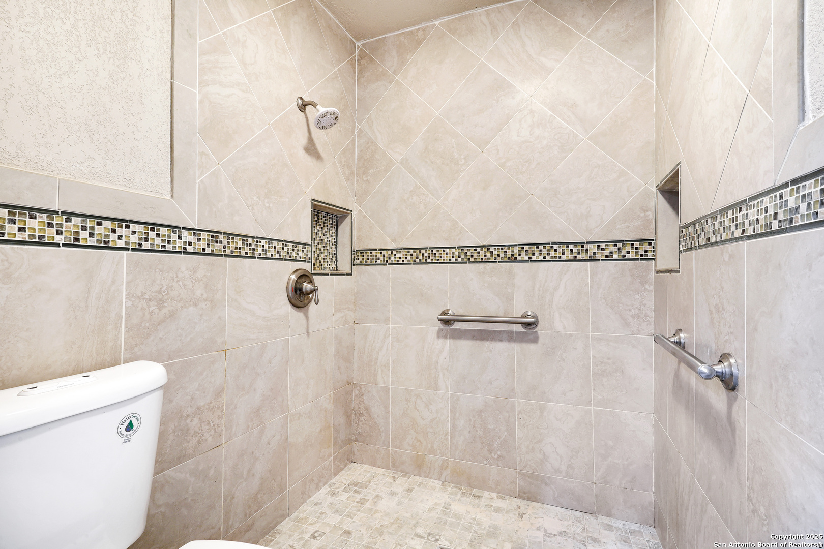 8026 Valley Trail San Antonio TX 78250