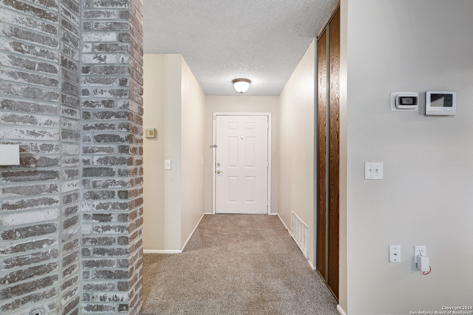 8026 Valley Trail San Antonio TX 78250