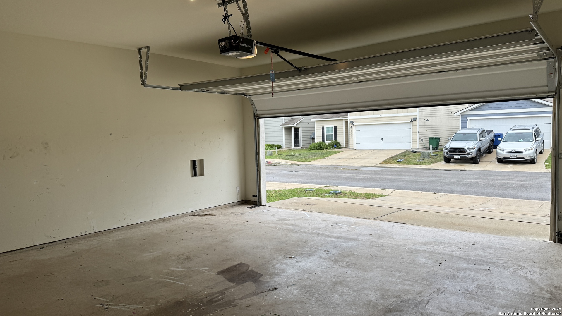 3146 Gilbert Garden Converse TX 78109