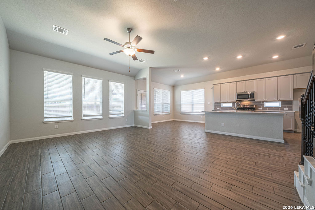 8951 Stillwater Pass San Antonio TX 78254