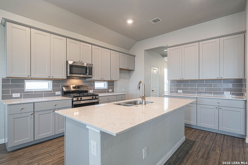 8951 Stillwater Pass San Antonio TX 78254