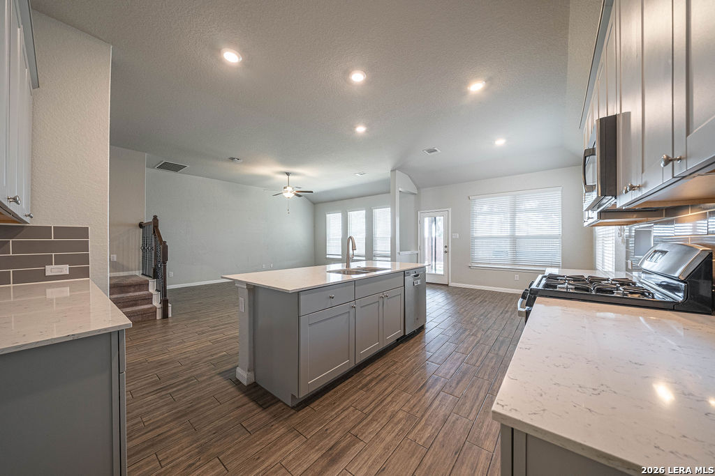 8951 Stillwater Pass San Antonio TX 78254