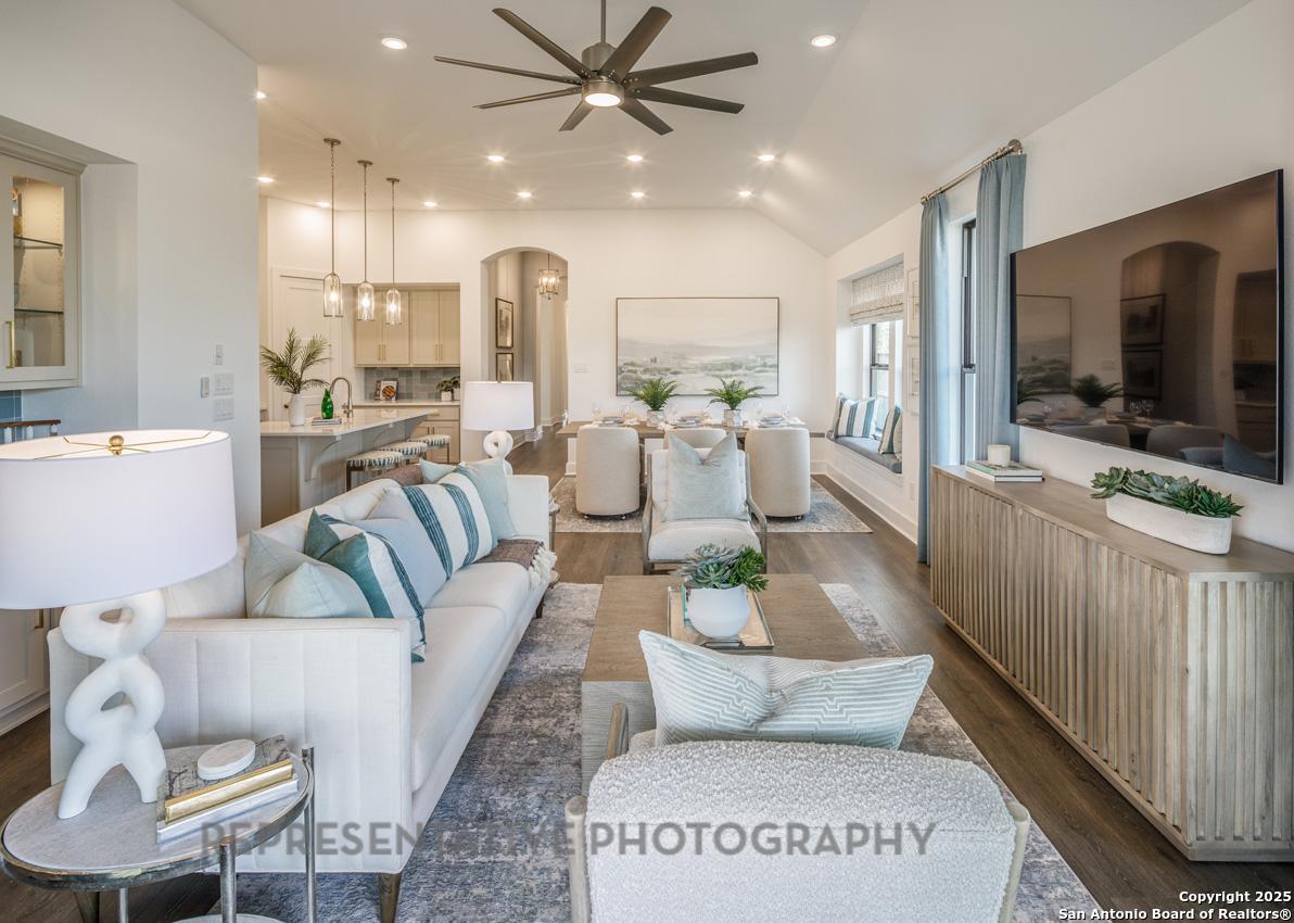 2260 Altiplano San Antonio TX 78245