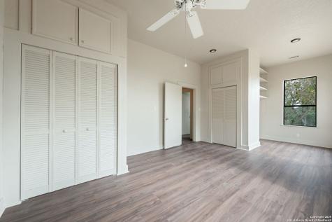 2939 Rolling Oaks New Braunfels TX 78132